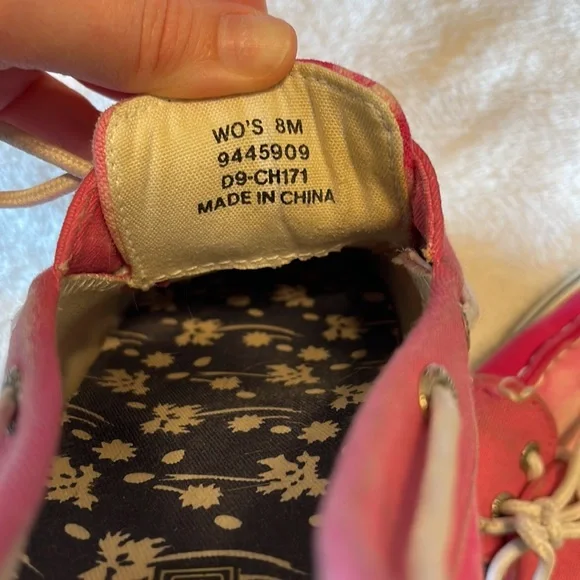 Pink tie dye Sperry’s, size 8! - Picture 4 of 5